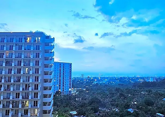 Near Mctan Airport-sunset+city+poolview Hotel Cebu